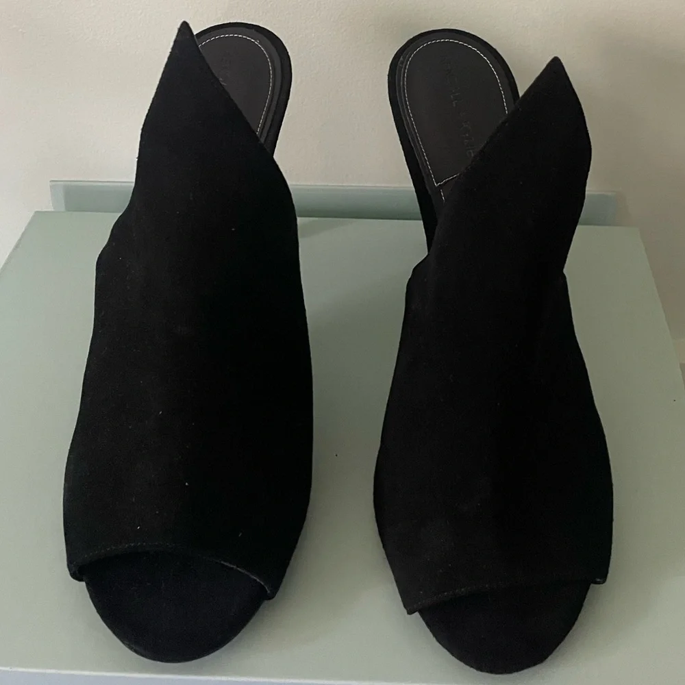 Women's Black Open-Toe Heels - Picture 4 of 12